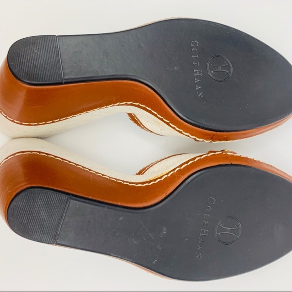 NWOT Cole Haan “KINA” Gold Chain/Canvas Wedges. Sz 7 - Picture 4 of 4